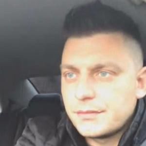 Meet your Posher, Max